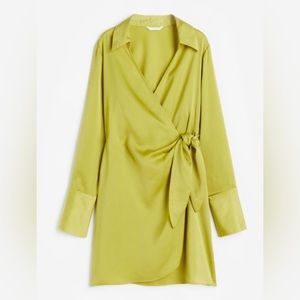 H&M Drapey Satin Wrap Mini Dress XS Yellow
Green